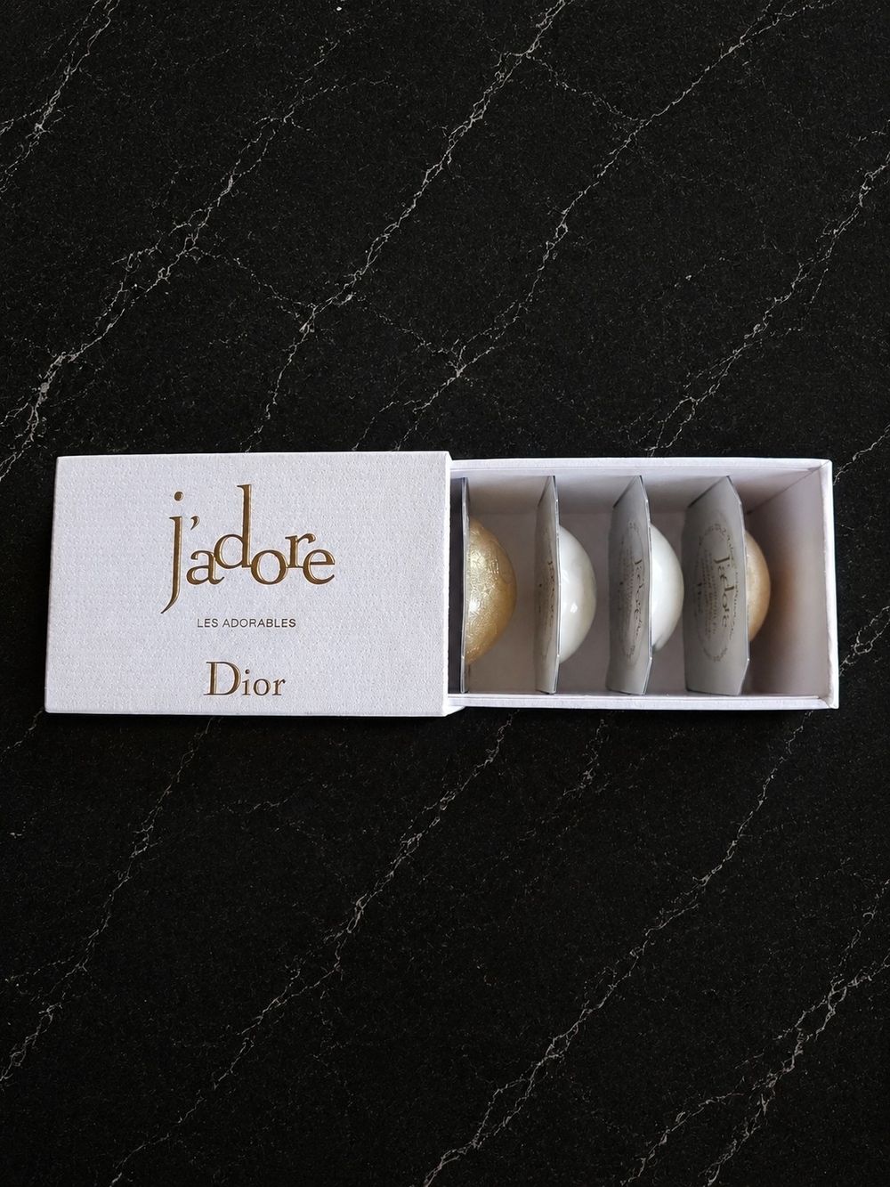 Dior J'adore Les Adorables Set in White and Gold Accents NEW - Picture 2 of 6